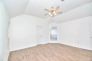 8221 Edgewater Dr, Frisco, TX 75034 - Photo 14