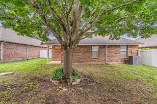 105 Sunglow Loop, Red Oak, TX 75154 - Photo 34