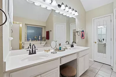 901 Dylan Court, Burleson, TX 76028 - Photo 28