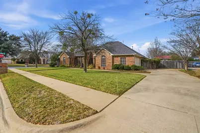 901 Dylan Court, Burleson, TX 76028 - Photo 6