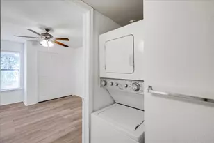 9831 Walnut St, Dallas, TX 75243 - Photo 16