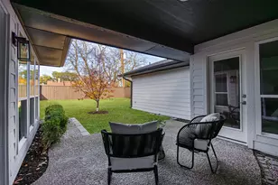 7407 Arbor Oaks Dr, Dallas, TX 75248 - Photo 36