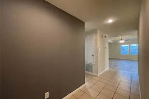 5817 Mountain Bluff Dr, Fort Worth, TX 76179 - Photo 2