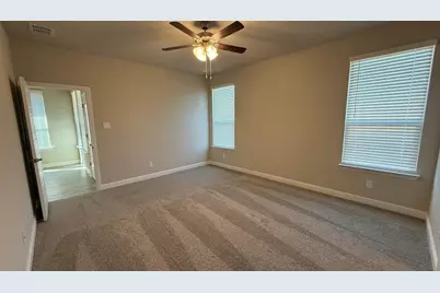 1918 Jackson Street, Cleburne, TX 76033 - Photo 6