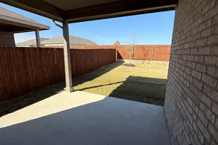 1918 Jackson St, Cleburne, TX 76033 - Photo 14