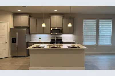 1918 Jackson Street, Cleburne, TX 76033 - Photo 2