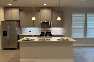 1918 Jackson St, Cleburne, TX 76033 - Photo 2