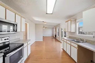 1016 Beechwood Dr, Denton, TX 76210 - Photo 12