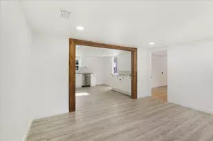 450 Hickory St, Lewisville, TX 75057 - Photo 4