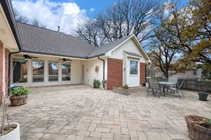 304 Whittier St, Highland Village, TX 75077 - Photo 32