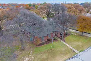 304 Whittier St, Highland Village, TX 75077 - Photo 6