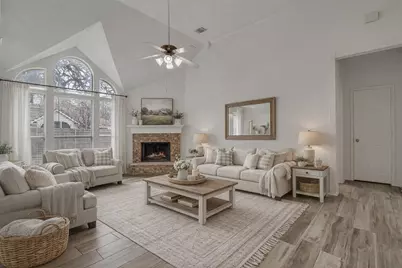 2525 Greenhaven Drive, Burleson, TX 76028 - Photo 2