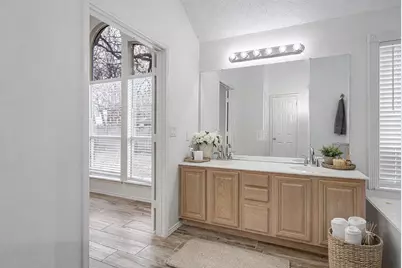 2525 Greenhaven Drive, Burleson, TX 76028 - Photo 16