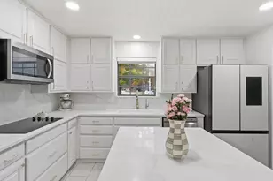 3516 Henry Ct, Arlington, TX 76017 - Photo 10