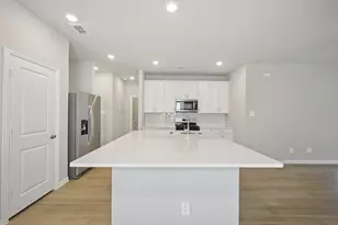 518 Clover Crk Dr, McKinney, TX 75071 - Photo 6