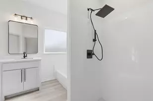 609 W Washington Ave, Whitney, TX 76692 - Photo 24