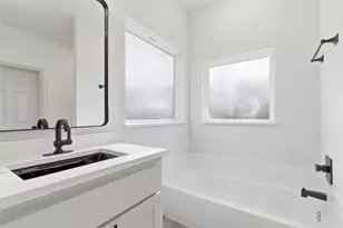 609 W Washington Ave, Whitney, TX 76692 - Photo 26