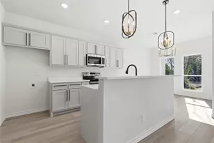 609 W Washington Ave, Whitney, TX 76692 - Photo 10