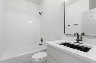 609 W Washington Ave, Whitney, TX 76692 - Photo 32