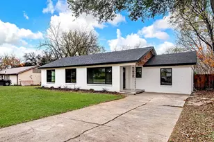 3549 Holder St, Richland Hills, TX 76118 - Photo 4