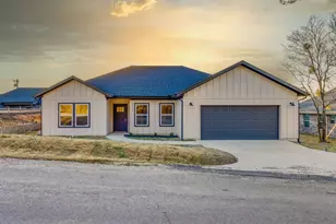 5716 Stonegate, Granbury, TX 76048 - Photo 1