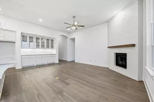 921 Schuberts Rd, Fort Worth, TX 76247 - Photo 8