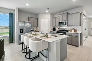 653 Harvey St, Grandview, TX 76050 - Photo 2