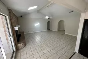 733 Toni Dr, Hurst, TX 76054 - Photo 6