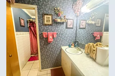 6401 Landmark Drive, Waco, TX 76710 - Photo 16