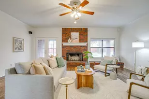 908 Country Club Dr, Joshua, TX 76058 - Photo 8