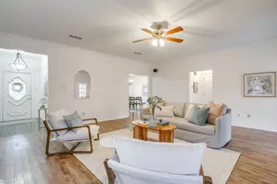 908 Country Club Dr, Joshua, TX 76058 - Photo 12