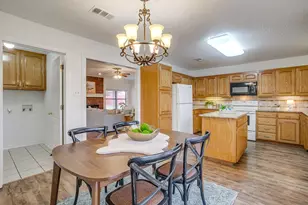 908 Country Club Dr, Joshua, TX 76058 - Photo 14