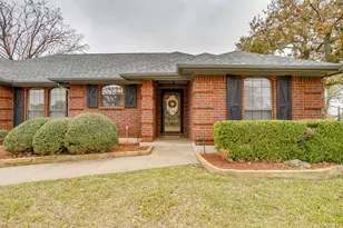 908 Country Club Dr, Joshua, TX 76058 - Photo 6