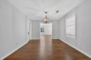 2129 Cardinal Ln, Fort Worth, TX 76111 - Photo 12