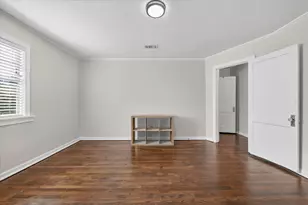 2129 Cardinal Ln, Fort Worth, TX 76111 - Photo 14