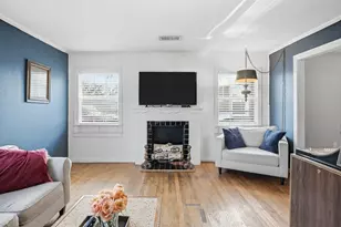 2129 Cardinal Ln, Fort Worth, TX 76111 - Photo 4