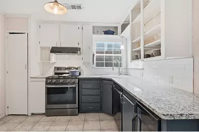 2129 Cardinal Lane, Fort Worth, TX 76111 - Photo 10