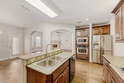 6911 Bradford Estates Drive, Sachse, TX 75048 - Photo 14