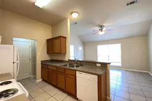 1709 Novella Ct, Fort Worth, TX 76134 - Photo 8