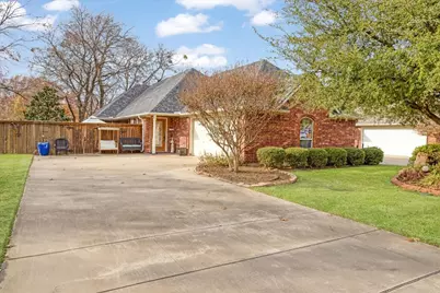 2700 Rex Cruse Drive, Sherman, TX 75092 - Photo 2