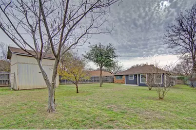6800 Wallis Road, Lake Worth, TX 76135 - Photo 24
