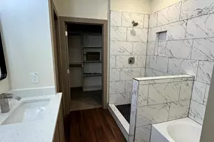 1401 Marshall St, Greenville, TX 75401 - Photo 8