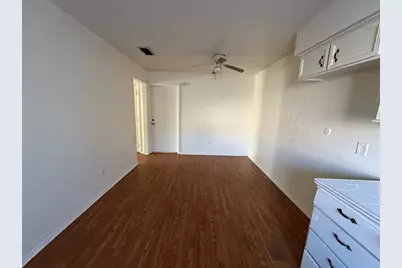 1021 Pleasant Valley Lane, Arlington, TX 76015 - Photo 8