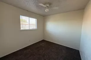 1021 Pleasant Valley Ln, Arlington, TX 76015 - Photo 14