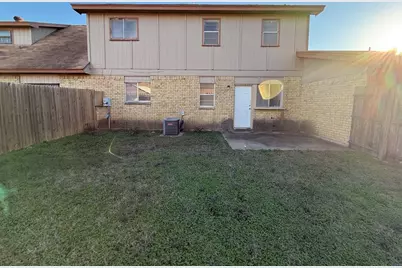 1021 Pleasant Valley Lane, Arlington, TX 76015 - Photo 28