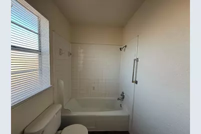 1021 Pleasant Valley Lane, Arlington, TX 76015 - Photo 24