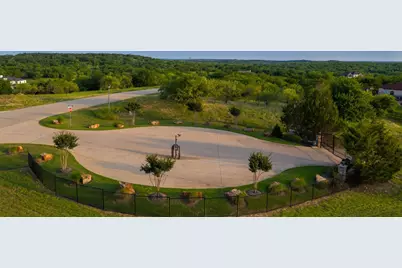 3108 Sanctuary Drive, Grand Prairie, TX 75104 - Photo 4