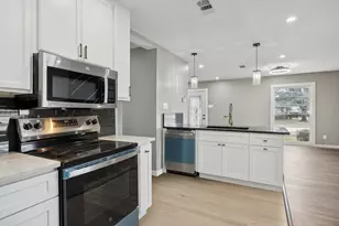 213 Buhler Dr, Garland, TX 75040 - Photo 4