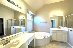 5287 W Cove Way, Grand Prairie, TX 75052 - Photo 12