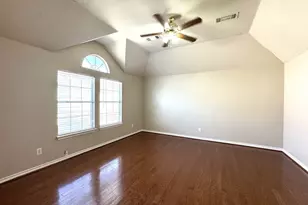 5287 W Cove Way, Grand Prairie, TX 75052 - Photo 20